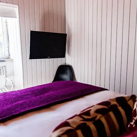 Semesterbostad Casa Da Ti' Milia Encarnacao